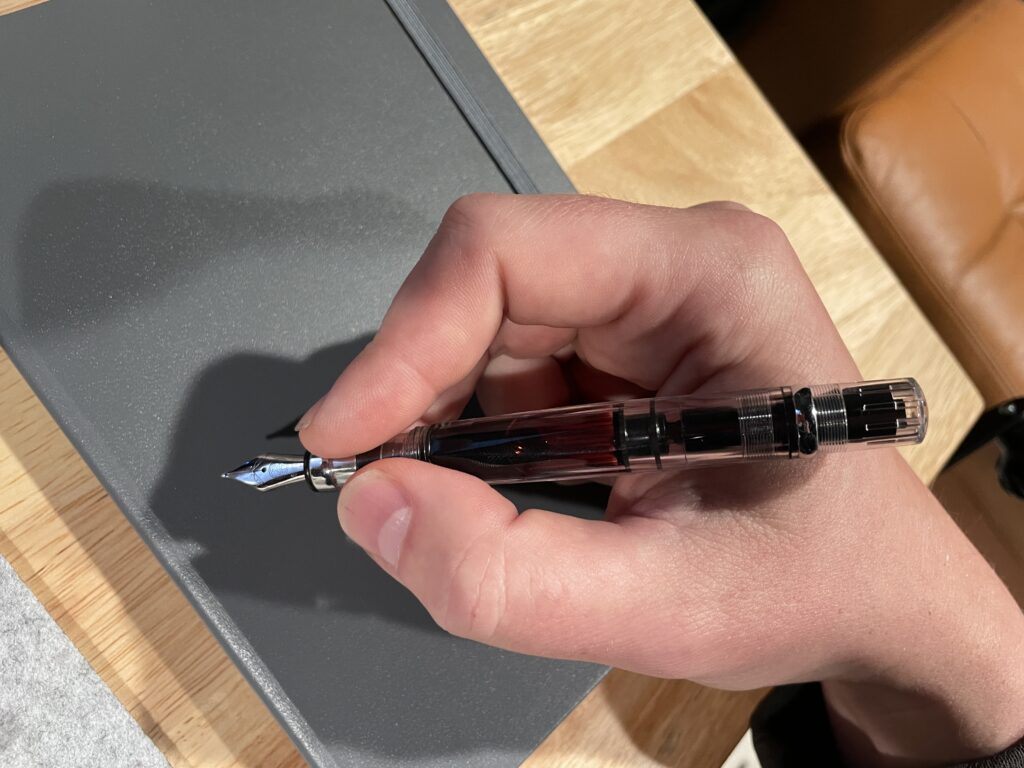 I like a heavy pen! Feels good in my hand (TWSBI Diamond 580 pictured)